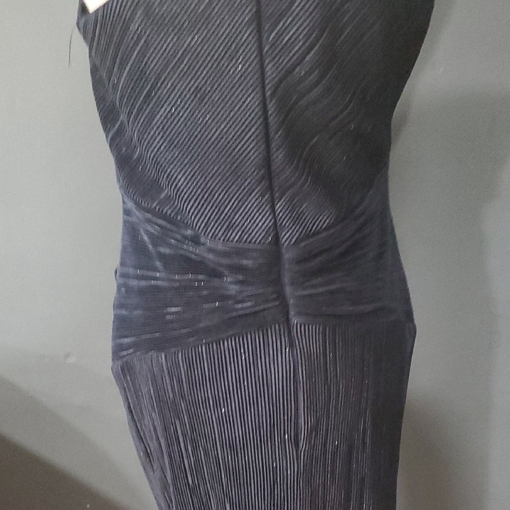 Chic One-Shoulder Navy Midi  Dress - Picture 8 of 15